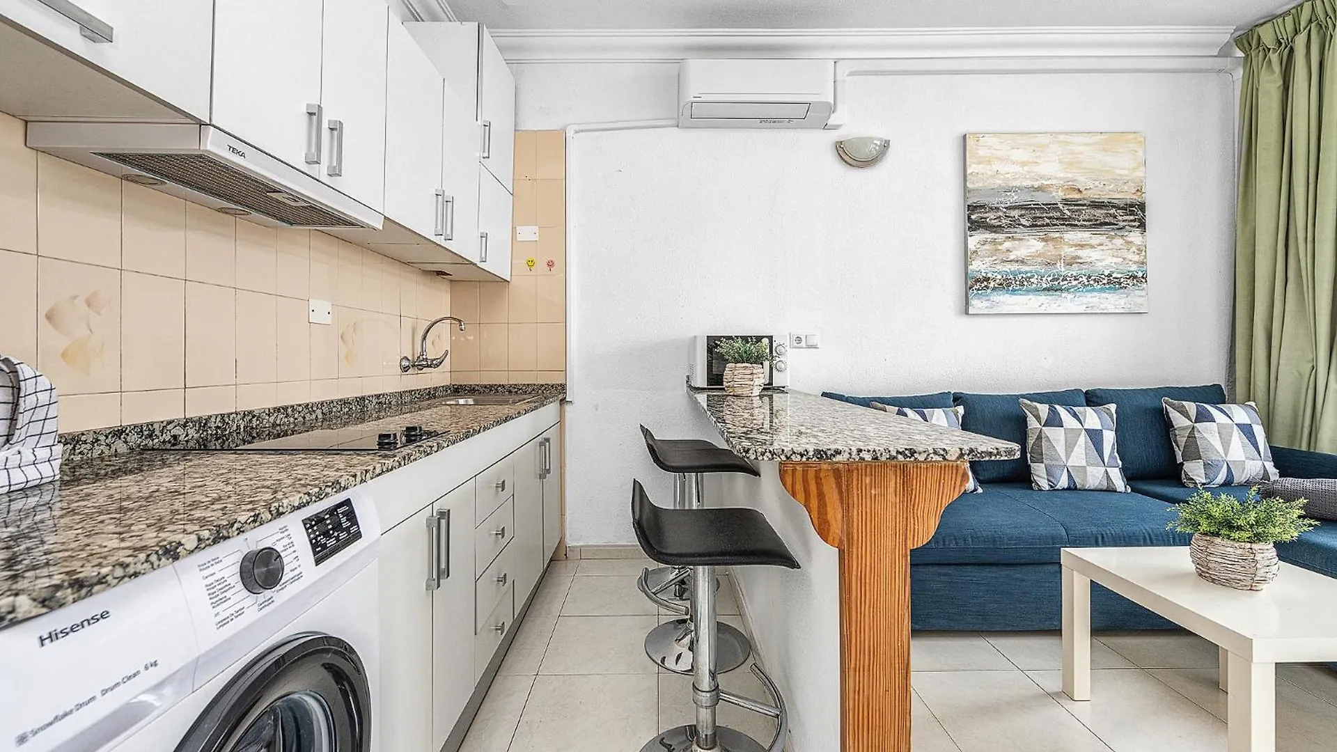 Beach View Apartment I San Bartolome de Tirajana  Holiday home
